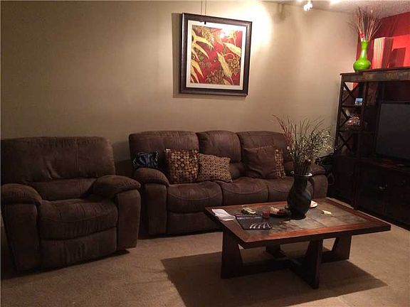 3rd image of 2220 SE 24th Pl #2220