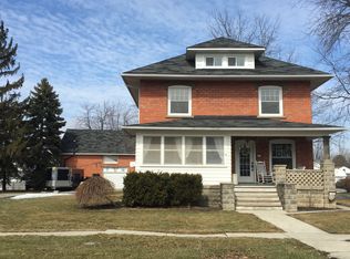 318 W Ottawa St, Oak Harbor, OH 43449