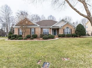1391 Valhalla Dr, Denver, NC 28037
