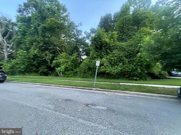 2129 Robert Bowie Dr, Upper Marlboro, MD 20774