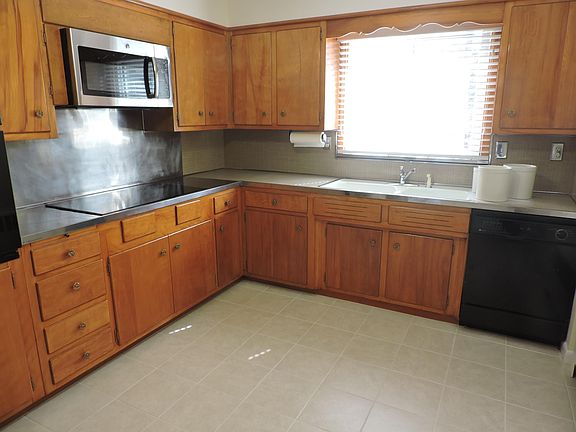 4th image of 24 Yonkers Ave #23098