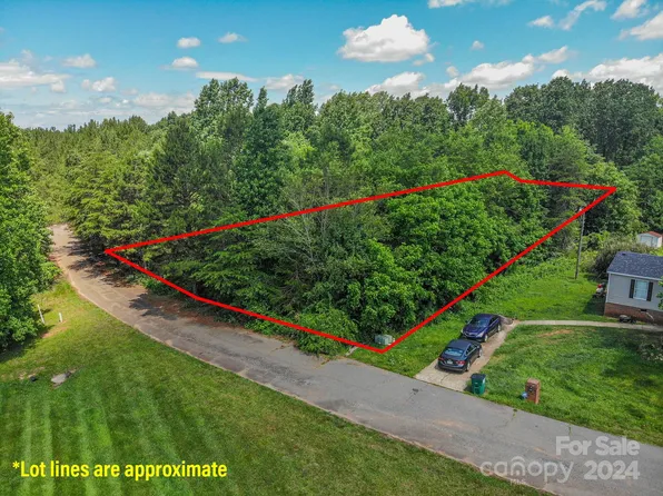 206 Inglebrook Rd, Bessemer City, NC 28016