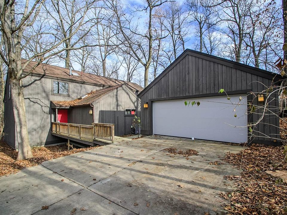 1st image of 3995 Waldenwood Dr