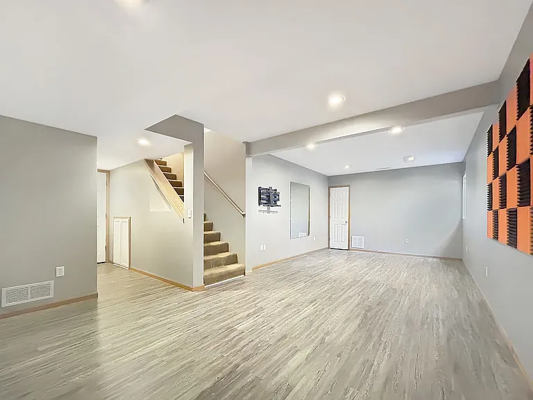 13821 Edgewood Ave — Photo 27