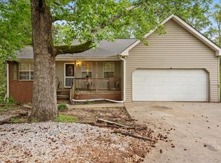 204 Collins Rd, Petal, MS 39465