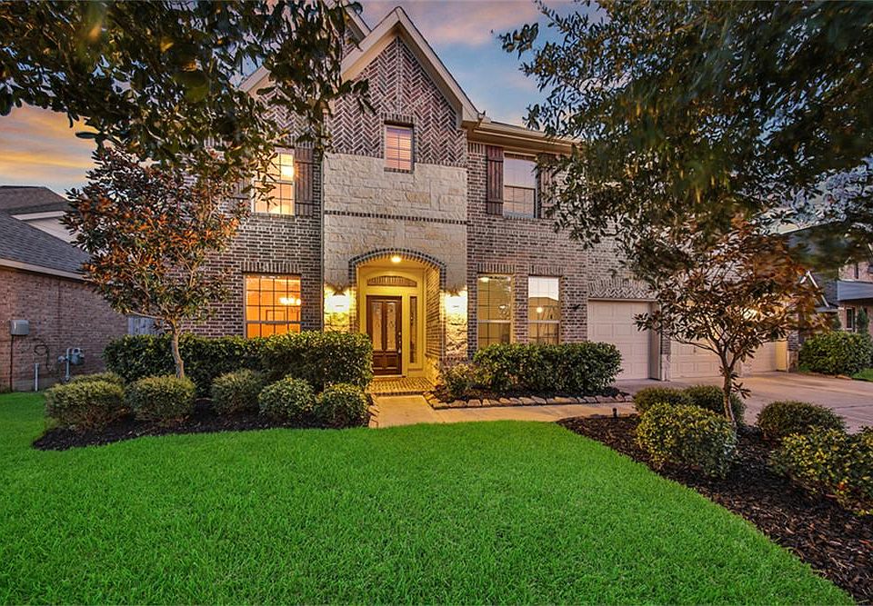 1st image of 27219 Horseshoe Falls Ln