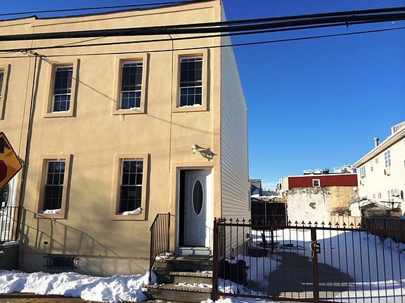 2nd image of 15511 107th Ave