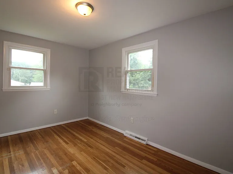 15 Redden St — Photo 13