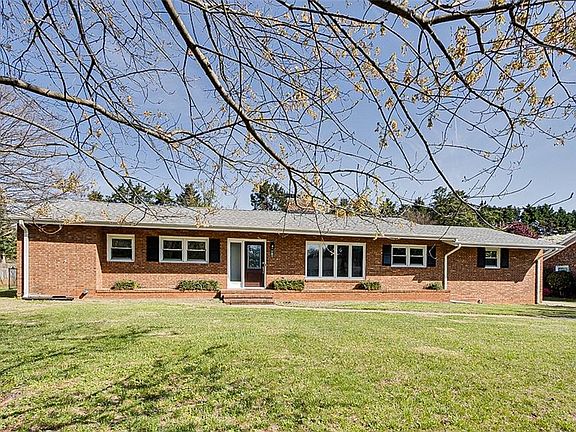 2nd image of 5610 Greenlee Rd