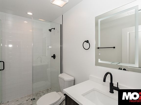 5th image of 2407 N Kedzie Blvd #G02