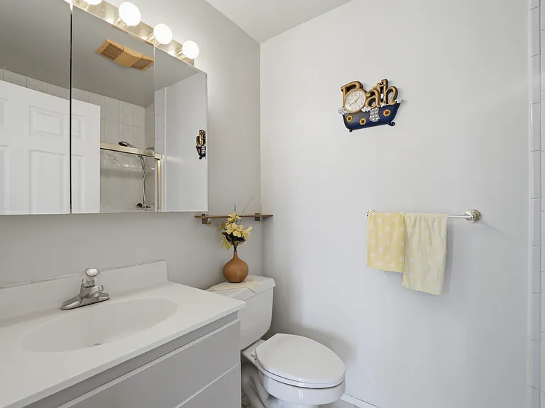 10060 Tujunga Canyon Blvd — Photo 12