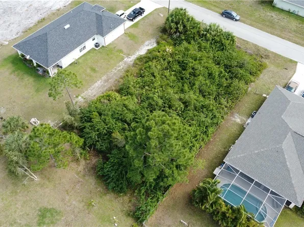 3304 61st St W, Lehigh Acres, FL 33971