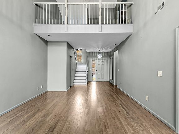 5th image of 4646 Lake Valley Dr