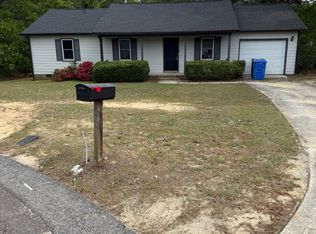 1505 Topaz Ct, Fayetteville, NC 28311