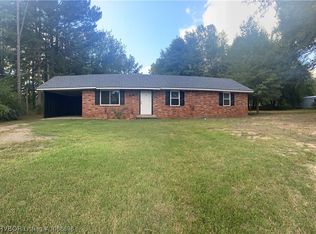 703 Midland Valley Rd, Panama, OK 74951