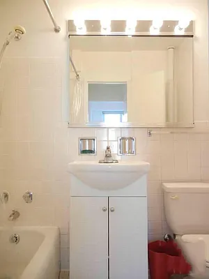 Rented by R New York | media 19