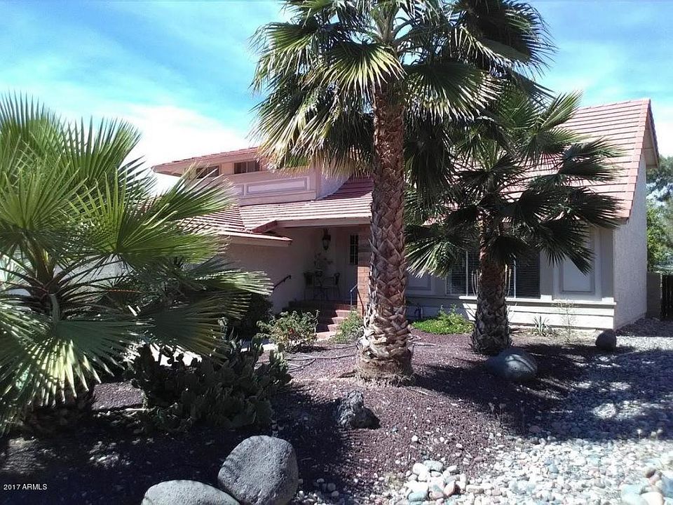 1st image of 2138 E Winchcomb Dr