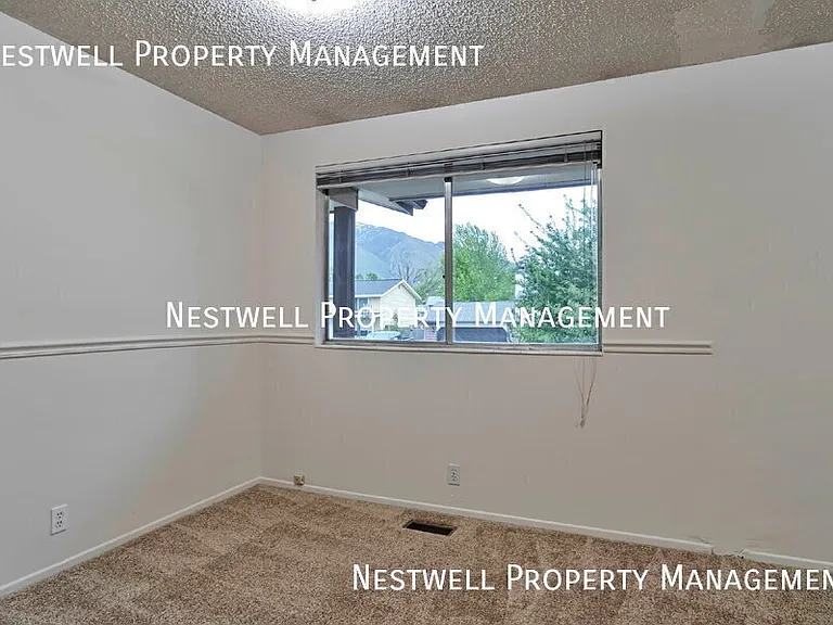 815 E Dusty Rock Pl — Photo 25