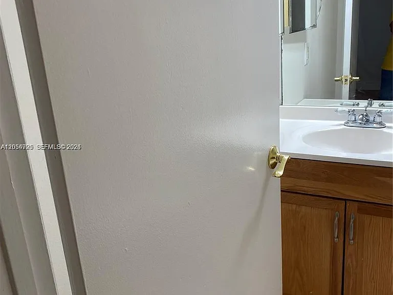 300 Palm Cir W #208 — Photo 26