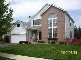 1822 Pebblestone Dr, Romeoville, IL 60446