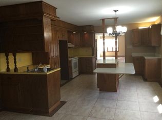 201 W Main St APT A, Fleetwood, PA 19522