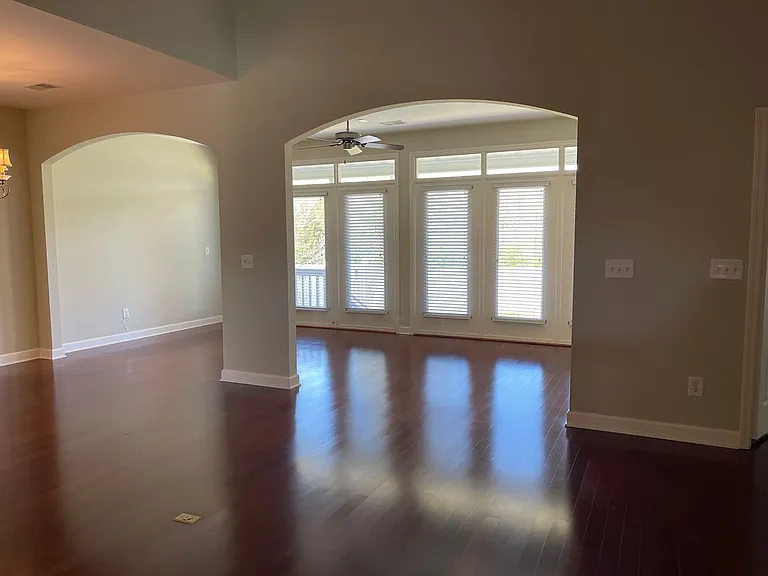 215 Stoners Glen Ct — Photo 9
