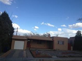 816 Lafayette Dr NE, Albuquerque, NM 87106