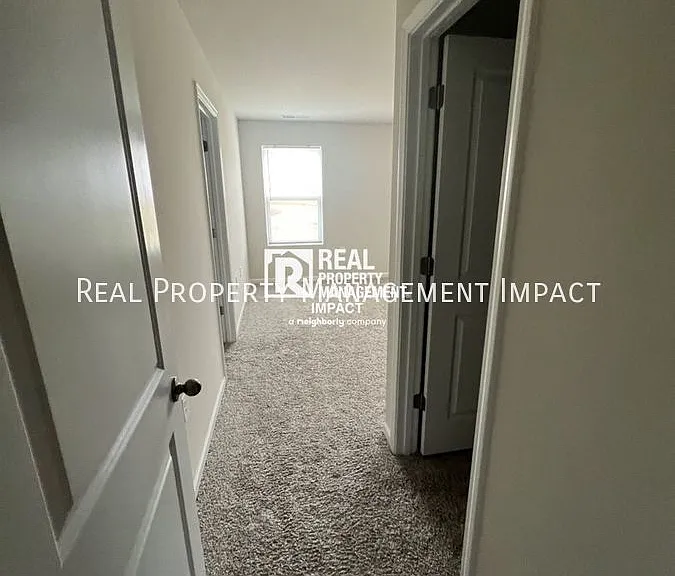 906 Field Ivy — Photo 19