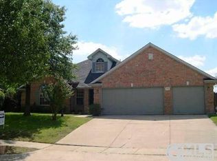 2714 Whetstone Dr, Corinth, TX 76210