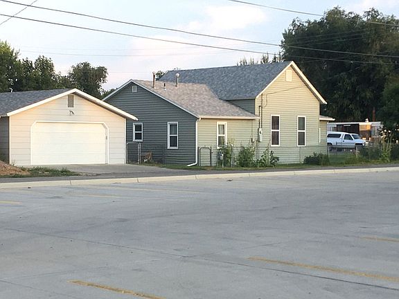3rd image of 305 6th Ave S