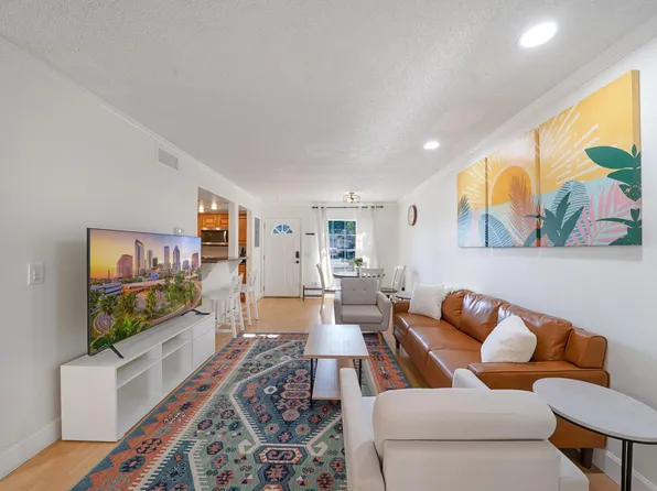 601 S Matanzas Ave #B, Tampa, FL 33609