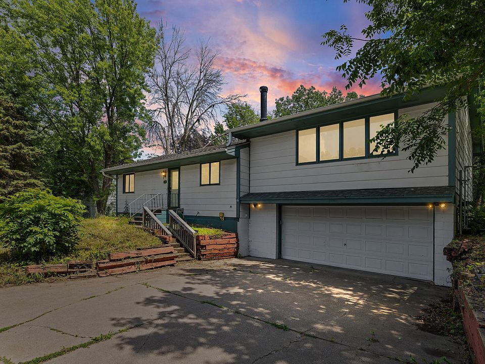 1st image of 806 Parkway Dr