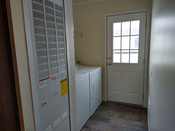 2nd image of 199 Monroe Dr #199