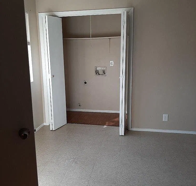 2307 Cedrick Cv #B