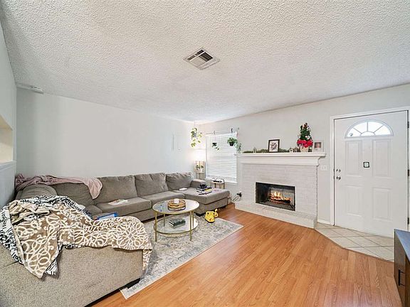 5th image of 1400 N Perkins Rd