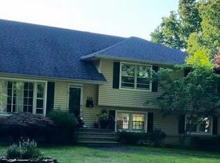 134 Spruce Dr, Shrewsbury, NJ
