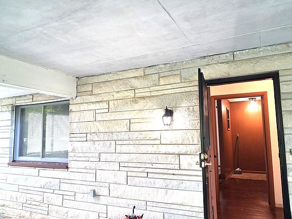 4th image of 6770 E State Road 46
