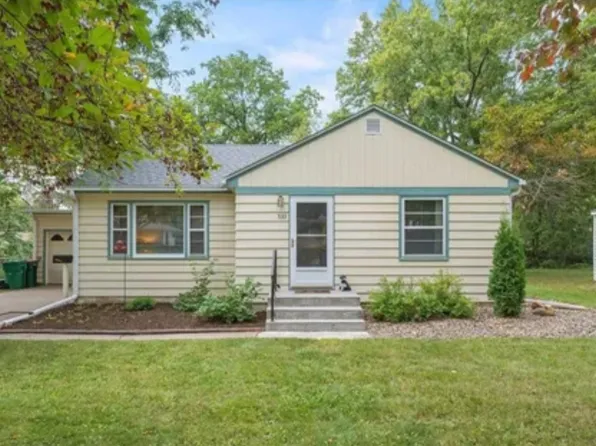 533 Birch St, River Falls, WI 54022