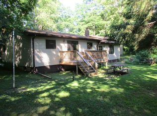 N1863 N Virginia Dr, Waupaca, WI 54981
