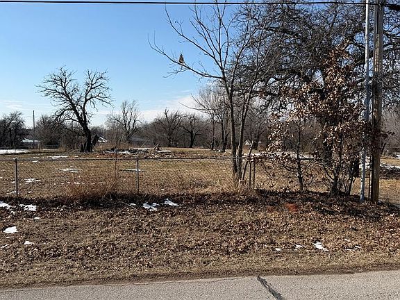 3rd image of 1915 N Avery Ave Lot 87-88