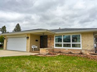 2837 Kensington Ave, Westchester, IL 60154