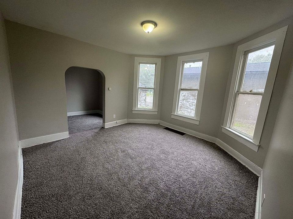1st image of 779 Dryden Rd #779