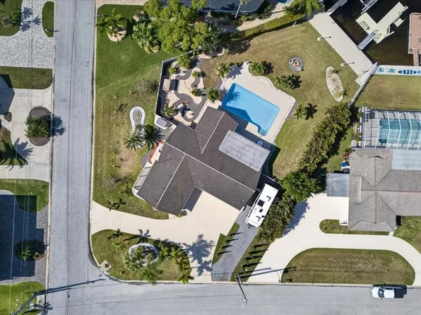 3619 Corsair Ct, New Port Richey, FL 34652