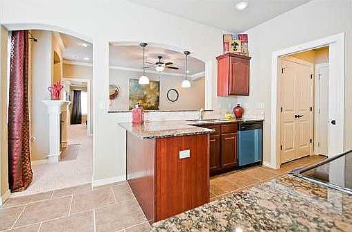 3rd image of 4402 Murfield Dr