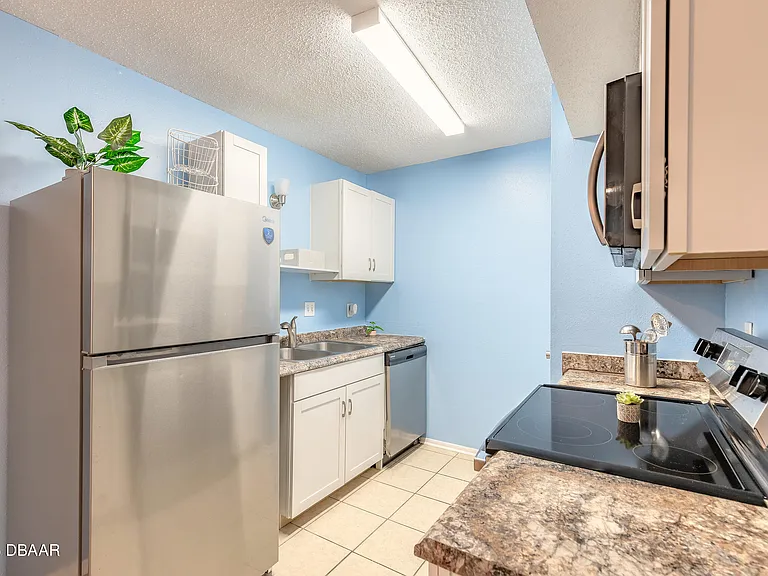 1600 Big Tree Rd #B7 — Photo 11