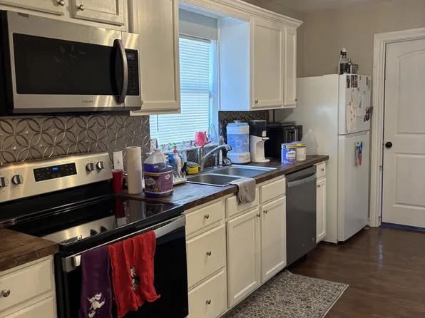 1412 Healdton Blvd, Ardmore, OK 73401