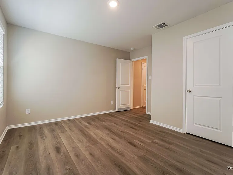 5355 Fair Moon Dr — Photo 10