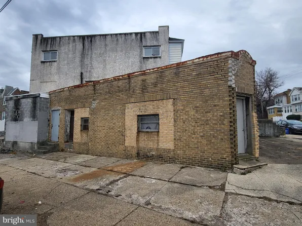 6327 N 18th St, Philadelphia, PA 19141