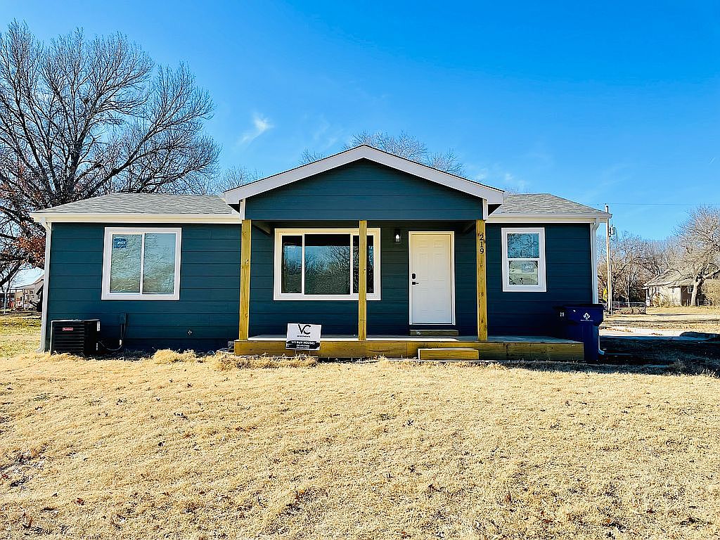 219 N Holmes St, Potwin, KS 67123 Zillow