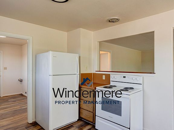 2nd image of 865 N Oak Harbor Rd #101